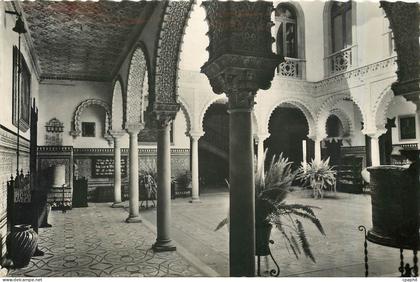 CPA Sevilla Cour Typique