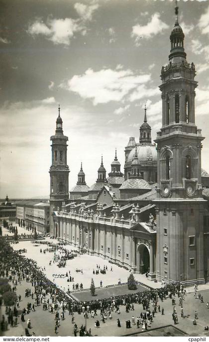 CPA Zaragoza Plaza de las Catedrales Ediciones Sicilia Zaragoza Prohibida la reproduccion