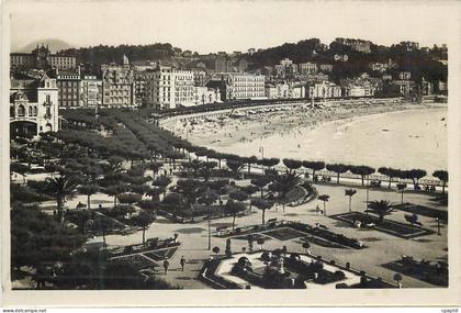 CPA San Sebastian Jardines y Playa de la Concha Foto Galarza San Sebastian Prohibida la reproduccion