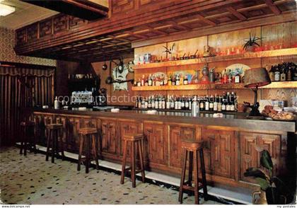Arcos de Jalon Soria Castilla ES Restaurante-Oasis Bar Barhocker Flaschen Holzve
