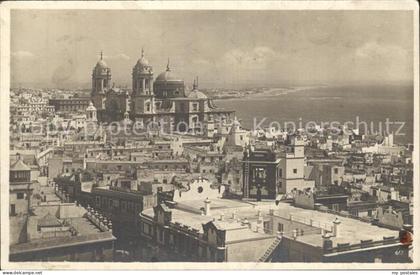 Cadiz Andalucia Stadtbild mit Kathedrale