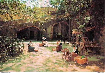 ESPAGNE ESPORLES LA GRANJA PATIO DE LOS ARTESANOS