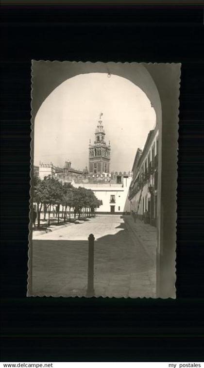 Sevilla Andalucia La Giralda Patio de Banderas