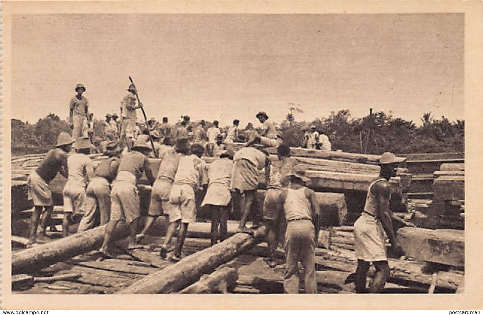 Spanish Guinea - Explotacion de manderas en el rio Utonde