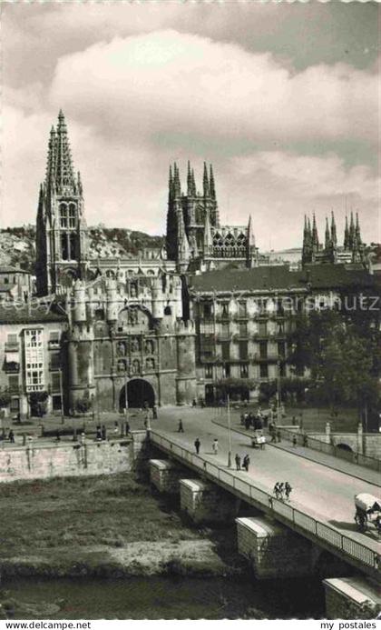 BURGOS Castilla y Leon ES Arco de Santa Maria y Catedral