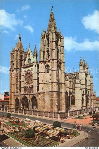 Leon Castilla y Leon Fachada principal de la Catedral