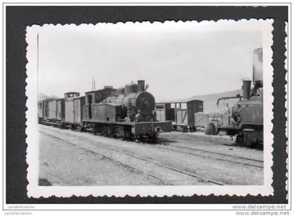 PHOTOGRAPHIE: LIGNE DE OLOT A GERONA
