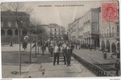 Caceres - Plaza de la Constitucion - & old cars