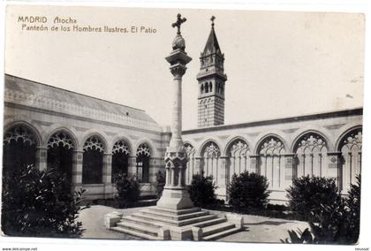 tarjeta postal de Madrid, panteon de los hombres ilustres.