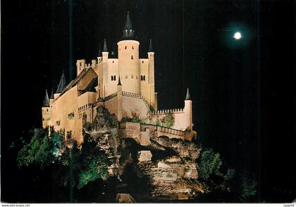 CPM Segovia alcezar (chateau) vue nocturne