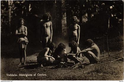 PC CEYLON SRI LANKA VEDDAHS ABORIGINES OF . REAL PHOTO POSTCARD (a82812)