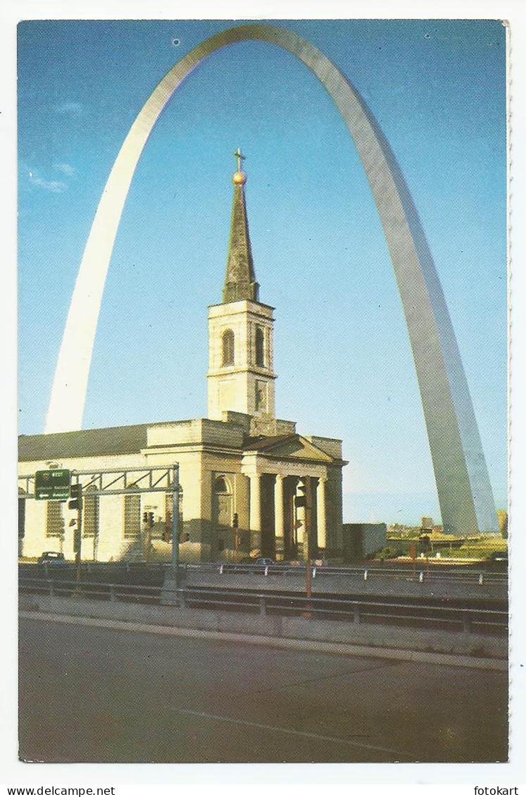 St. Louis Missouri MO, Vintage PC, Gateway Arch-Old Cathedral
