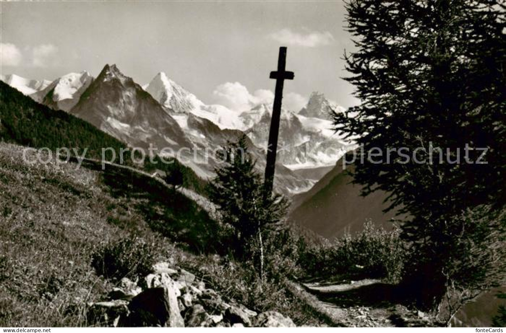 St Luc VS Croix sur le chemin de St Luc a Chandolin Le Blanc Besso Gabelhorn Cer