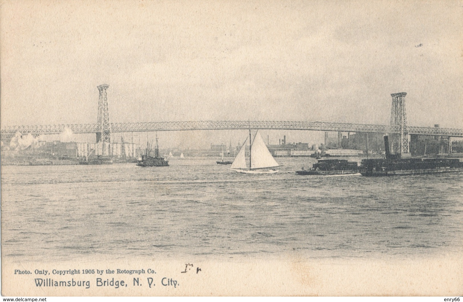 STATI UNITI-NEW YORK WILIAMSBURG BRIDGE