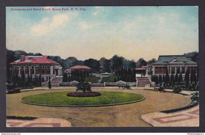 Postcard, United States, New York City NY, Concourse and Baird Court, Bronx Park