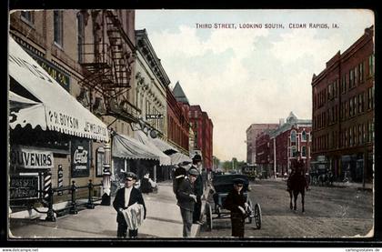 AK Cedar Rapids, IA, Third Street, Looking South