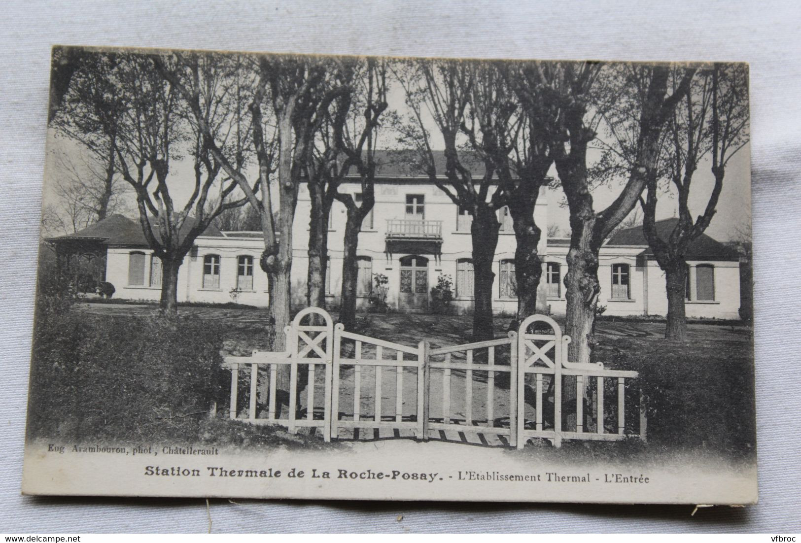 station thermale de la Roche Posay, l'établissement thermal, l'entrée, Vienne 86
