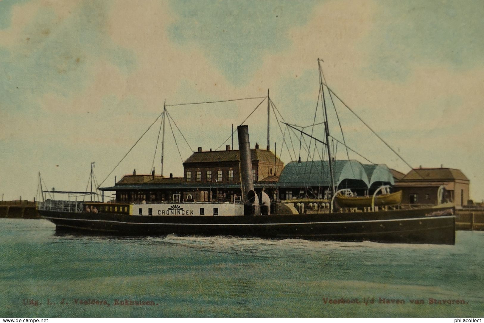 Stavoren (Frl.) Veerboot in de haven van 1907 de Tulp