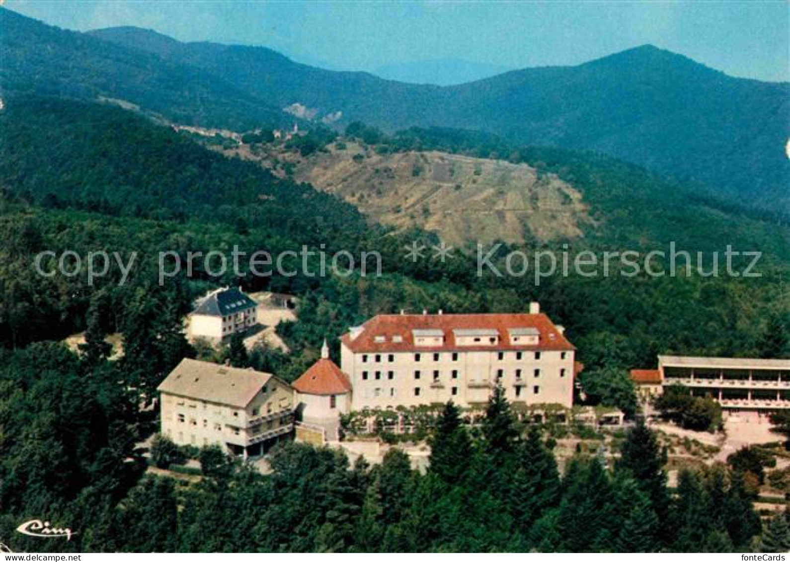 Ste Anne de Beaupre Fliegeraufnahme Maison de Convalescence et de Repos