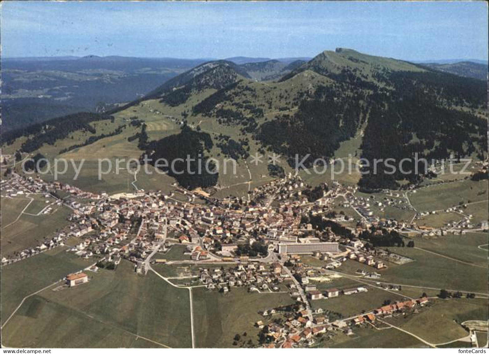 Ste Croix VD La Sagne et le Massif du Chasseron