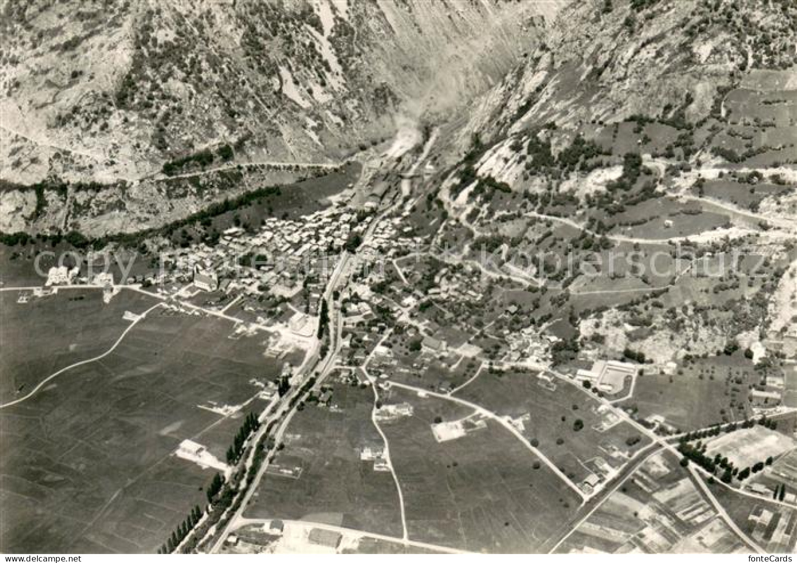 Steg VS Fliegeraufnahme