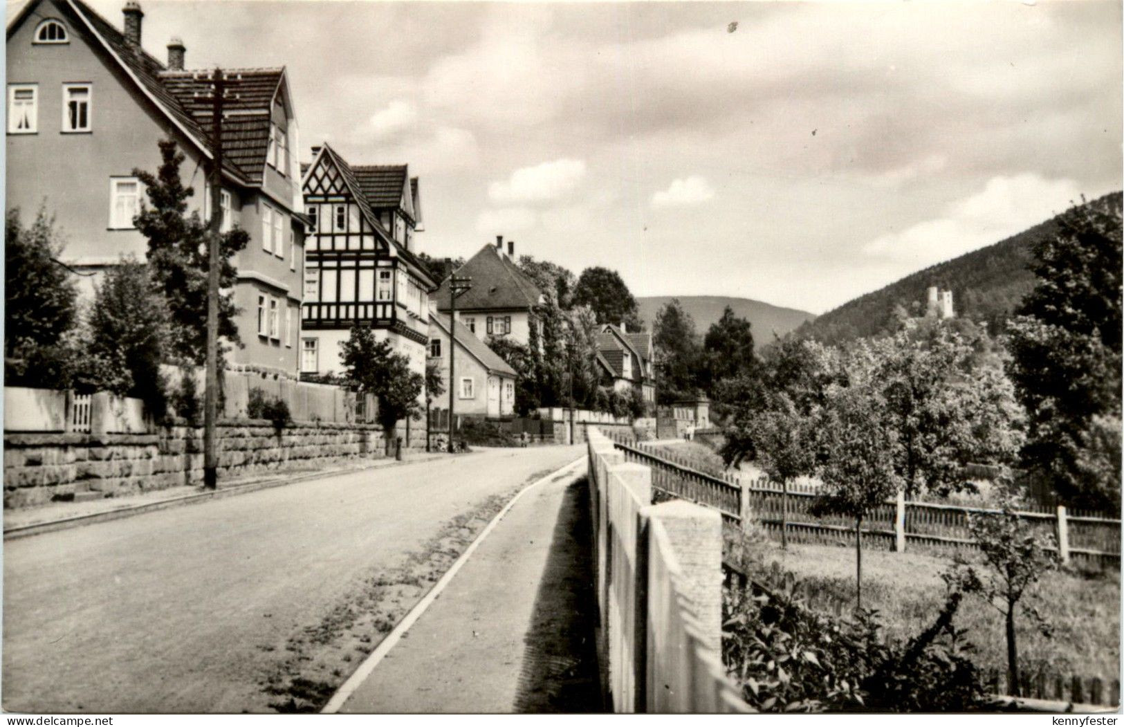 Steinbach-Hallenberg/Thür. - Arzbergstrasse mit Hallenburg