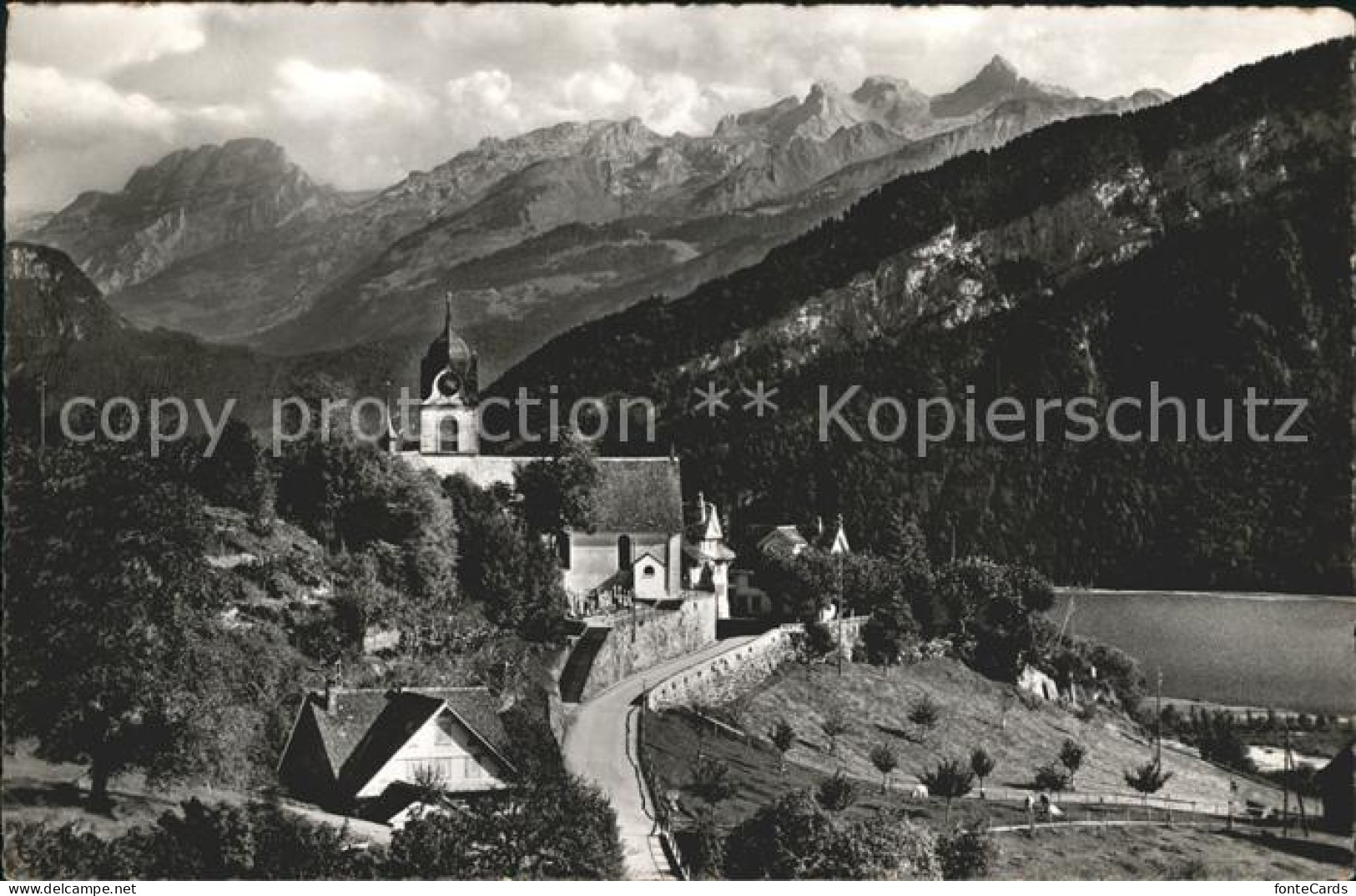 Steinerberg Dorfstrasse Kirche