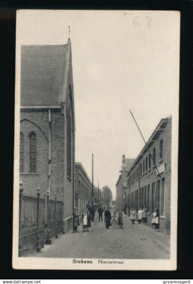 STEKENE  NIEUWSTRAAT