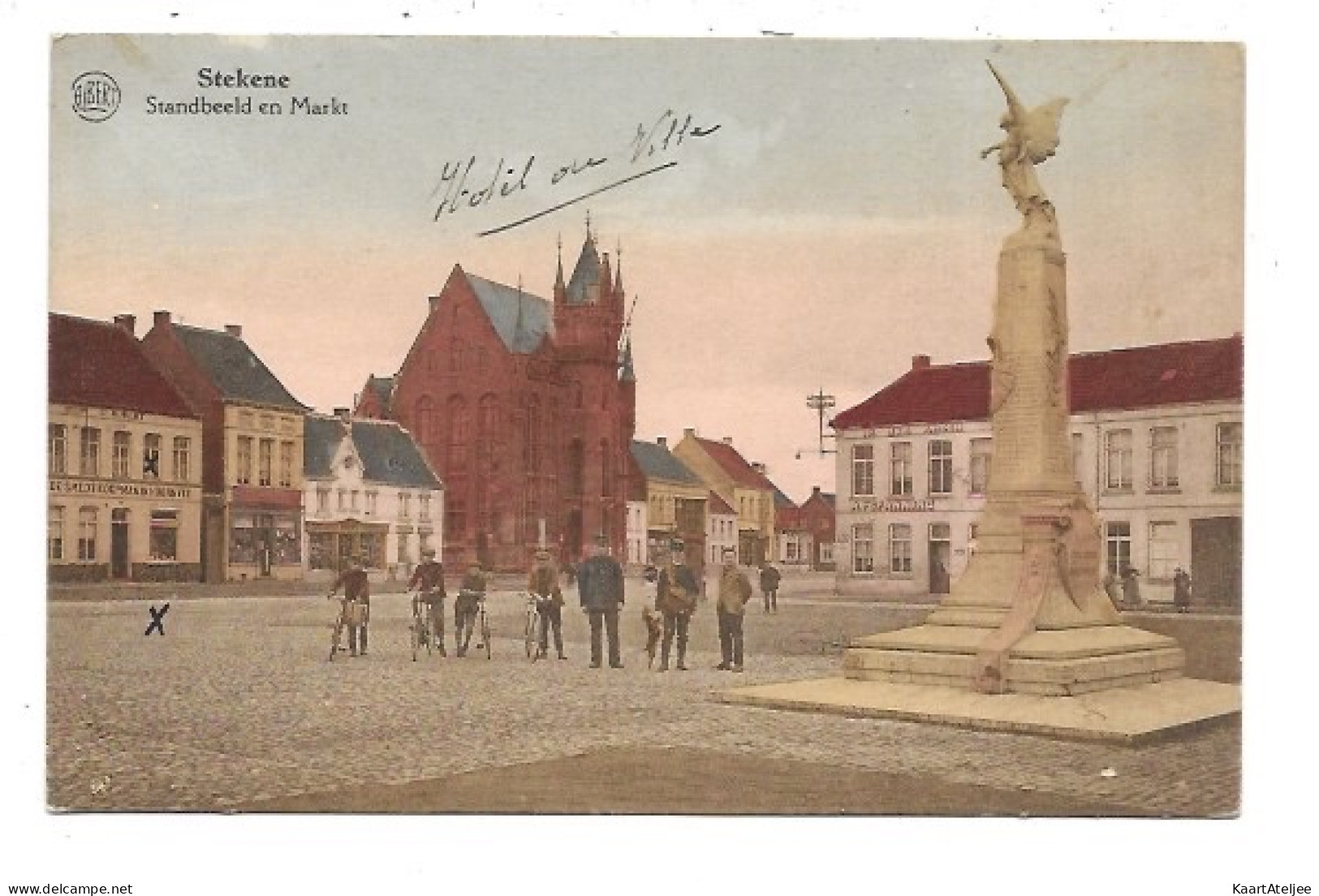 Stekene - Standbeeld en Markt.