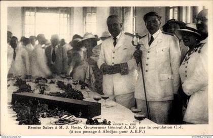 CPA Französisch Kongo, Gouverneur General M. J. Reste auf dem Weg nach Abidjan