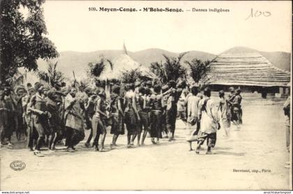 CPA M'Boko Songo Französisch Kongo, Moyen Congo, Danses indigenes