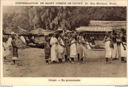 CPA Französisch Kongo, En promenade, Congrégation de Saint Joseph de Cluny, Afrikaner