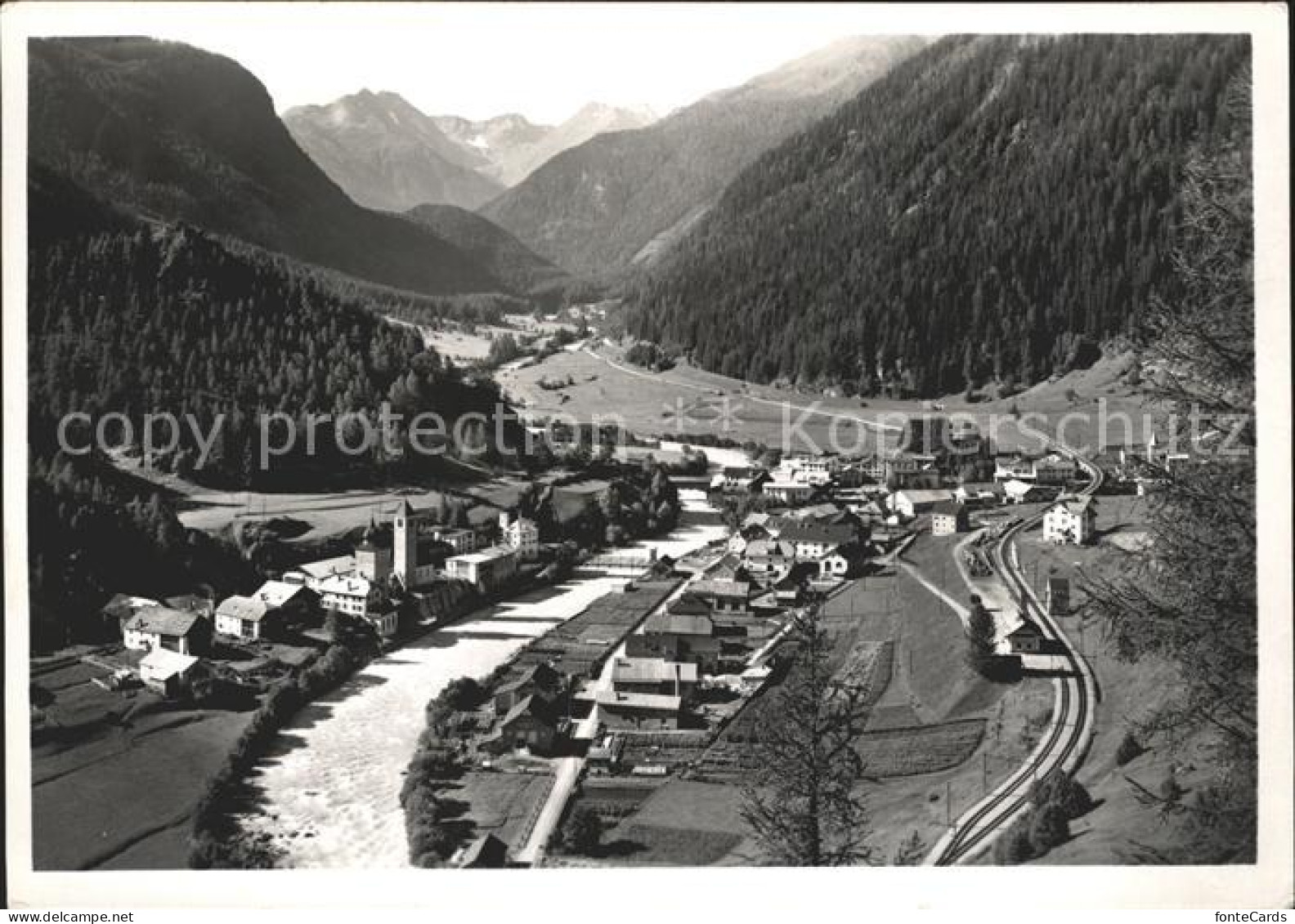Sues Engadin Schweiz Fluss Val Tantermozza Schweiz. Nationalpark
