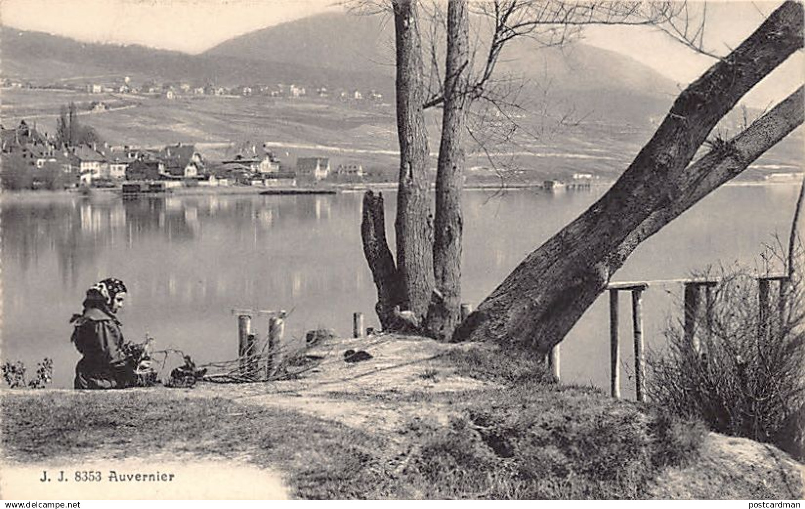 Suisse - AUVERNIER (NE) Vue générale - Ed. Jullien J.J. 8353