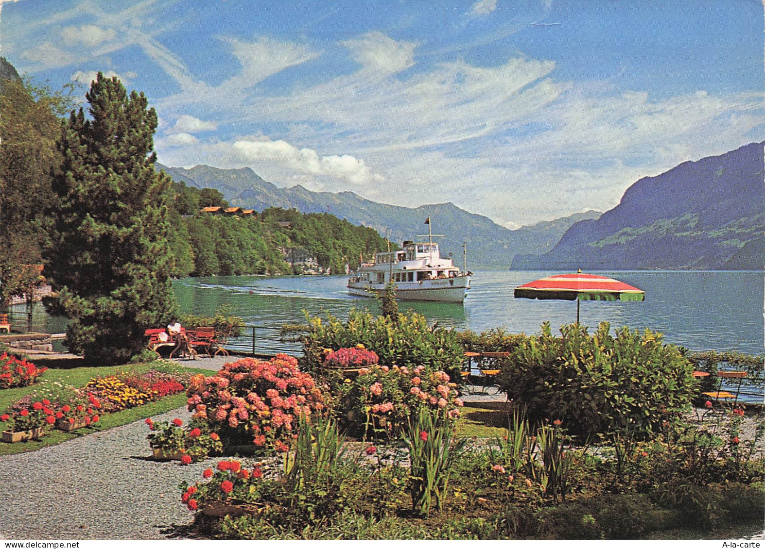 SUISSE INTERLAKEN LAC DE BRIENZ