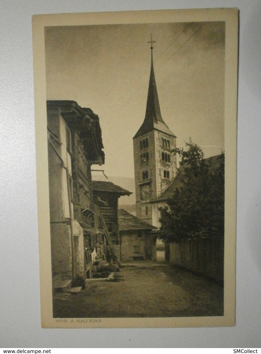 Suisse. Rue à Naters (église) (8444)