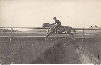 Schweiz - BERN - Pferdeshow - Lieutenant de Ribeaupierre m. Corrina - FOTOKARTE Jahr 1912 - Verlag Photo-Atelier Berna J