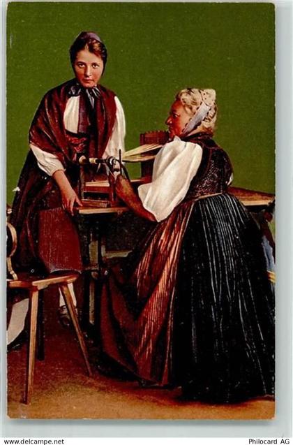 Frauen am Webstuhl - 39372634