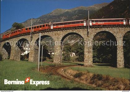 Rhaetische Bahn Bernina-Express Kehrviadukt Brusio