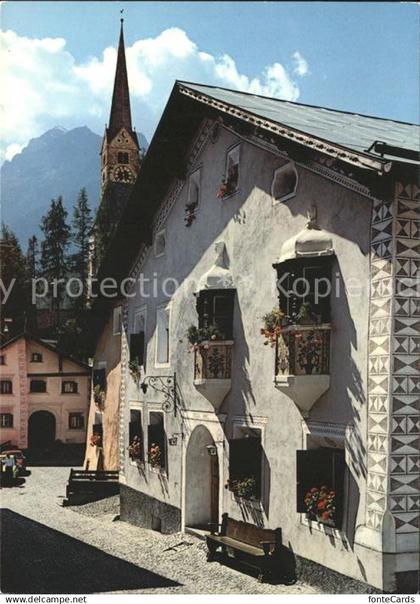 Scuol Tarasp Vulpera Dorfgasse in Scuol Engadinerhaus