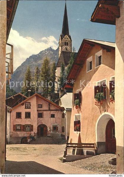 Scuol Tarasp Vulpera Dorfgasse in Scuol Kirche