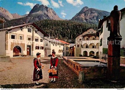 Scuol Tarasp Vulpera Dorfplatz Scuol Museum