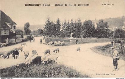 Suisse - BONCOURT (JU) Cochons - Habillés de soie en promenade - Ed. Petitjean