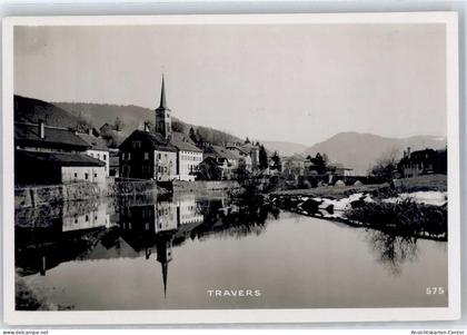 51421976 - Travers