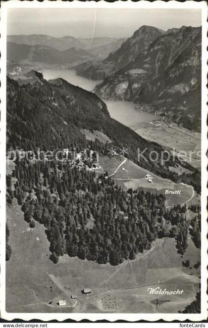 Brusti Attinghausen mit Fluelen und Urnersee Fliegeraufnhamen