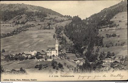 CPA Troistorrents Kanton Wallis, Schöne Berglandschaft, Dorfansicht, Kirche, Hügel