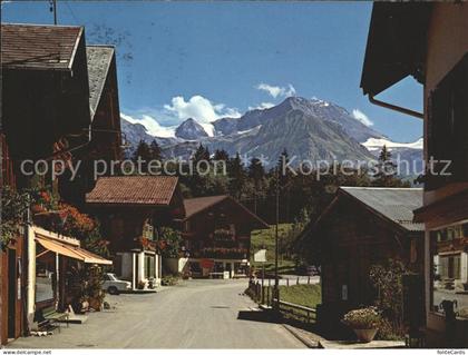 Lauenen Dorfpartie mit Wildhorn