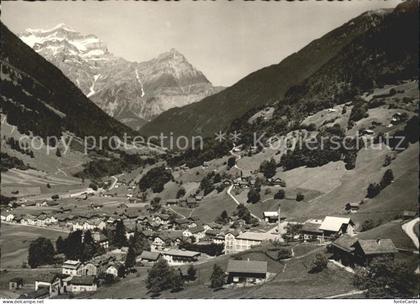 Engi Sernftal Blick Glaernisch