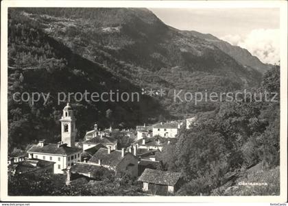 Castasegna Ortsansicht mit Kirche