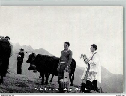 Isérables Priester mit einem Segen auf der Alm Iserables Kühe Alphorn Tr... - 38234364
